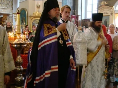 В день Престольного торжества соборного храма Новозыбковского благочиния, свой первый Архипастырский визит во град Новозыбков совершил Епископ Клинцовский и Трубчевский Владимир