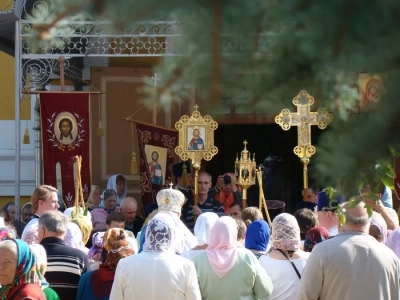 В день Престольного торжества соборного храма Новозыбковского благочиния, свой первый Архипастырский визит во град Новозыбков совершил Епископ Клинцовский и Трубчевский Владимир