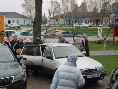 Новозыбковцы разделяют Пасхальную радость с воинами России!