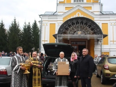 Новозыбковцы разделяют Пасхальную радость с воинами России!