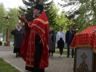 За Веру и Отечество жизнь свою положившим – ВЕЧНАЯ ПАМЯТЬ!78-й День победы в Великой Отечественной Войне в Новозыбковском благочинии ознаменован молитвой храм