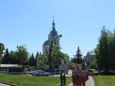 Православные верующие города Новозыбкова молитвенно почтили память летчиков-участников СВО, погибших 13 мая 2023 года над территорией Брянской области