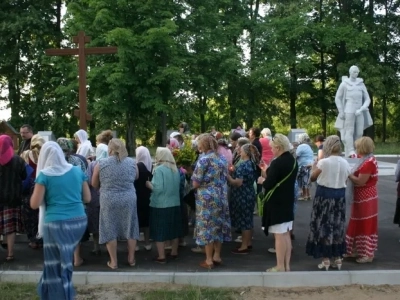 День памяти и скорби в селе Замишево Новозыбковского района: панихида о павших воинах