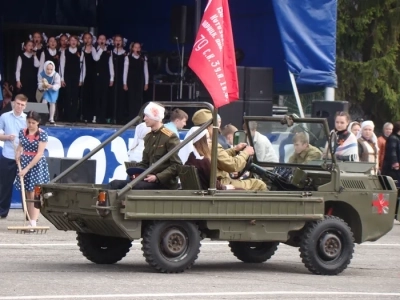 День победы в Новозыбковском благочинии: 9 мая, в день 70-тетия Победы в Великой Отечественной Войне, в городе Новозыбкове совершены Литургии, состоялся праздничный парад и прошли торжественные мероприятия