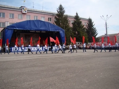 День победы в Новозыбковском благочинии: 9 мая, в день 70-тетия Победы в Великой Отечественной Войне, в городе Новозыбкове совершены Литургии, состоялся праздничный парад и прошли торжественные мероприятия