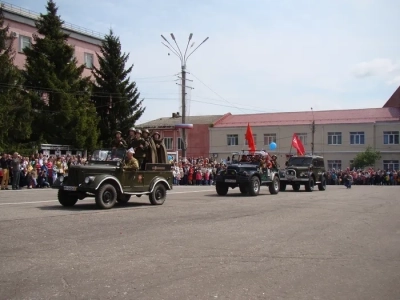 День победы в Новозыбковском благочинии: 9 мая, в день 70-тетия Победы в Великой Отечественной Войне, в городе Новозыбкове совершены Литургии, состоялся праздничный парад и прошли торжественные мероприятия