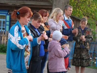 В день победы у Молитвенного дома в селе Старые Бобовичи совершена панихида о павших воинах