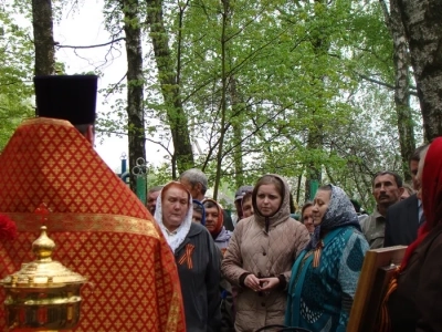 Все судьбы в единую слиты: жители села Крутоберезка Новозыбковского района почтили память своих защитников в годы Великой Отечественной Войны