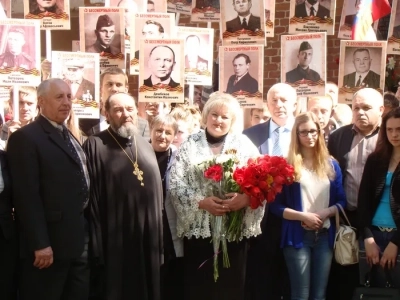 Не прервется связь поколений: в городе Новозыбков открыта мемориальная табличка на здании бывшего военного госпиталя и совершена панихида о павших героях, освобождавших город в годы Великой Отечественной Войны