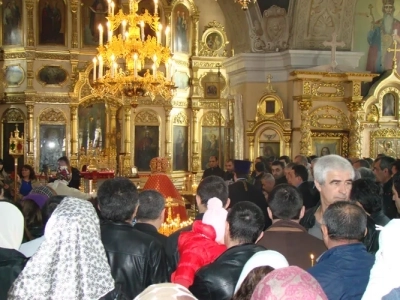 Хачкар – армянский Крест-памятник – освящен в Новозыбкове в память 100-летия геноцида армян в Турецкой империи