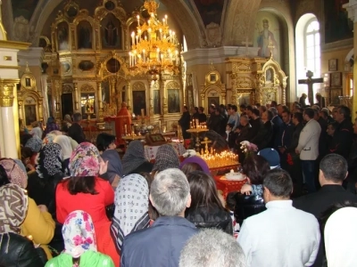 Хачкар – армянский Крест-памятник – освящен в Новозыбкове в память 100-летия геноцида армян в Турецкой империи