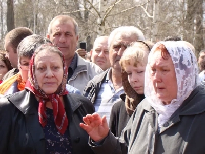 Хачкар – армянский Крест-памятник – освящен в Новозыбкове в память 100-летия геноцида армян в Турецкой империи