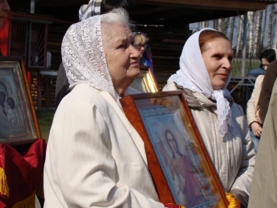 ХРИСТОС ВОСКРЕСЕ! Свет Христов просвещает всех! – в Новозыбковском благочинии встретили Благодатный Огонь