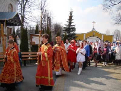 ХРИСТОС ВОСКРЕСЕ! Свет Христов просвещает всех! – в Новозыбковском благочинии встретили Благодатный Огонь