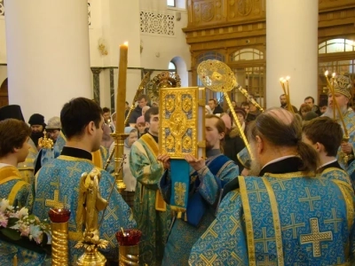 В праздник Сретения Господня впервые состоялся Съезд Православной молодежи Брянской Митрополии, в работе которого принял участие молодежный актив Новозыбковского благочиния – клуб «Катехумен»