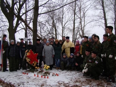 Защитникам Отечества – ВЕЧНАЯ ПАМЯТЬ! – Панихида у могилы неизвестного солдата в селе Святск Новозыбковского района