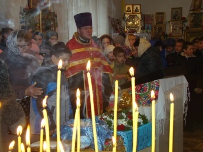 Несколько тысяч человек собралось на молитву в Новозыбковском благочинии у ковчега с частицей мощей святого Пророка, Предтечи и Крестителя Господня Иоанна