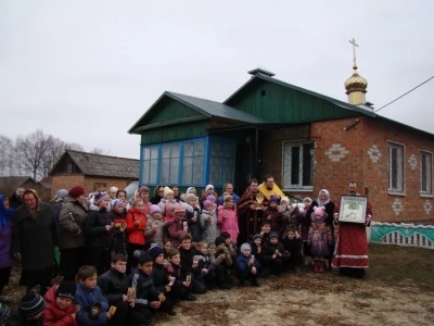 Несколько тысяч человек собралось на молитву в Новозыбковском благочинии у ковчега с частицей мощей святого Пророка, Предтечи и Крестителя Господня Иоанна