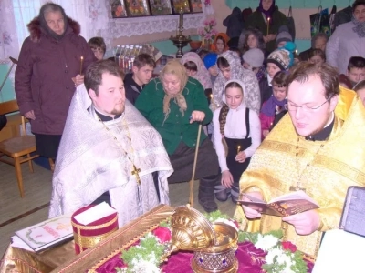 Несколько тысяч человек собралось на молитву в Новозыбковском благочинии у ковчега с частицей мощей святого Пророка, Предтечи и Крестителя Господня Иоанна