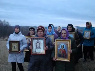 Несколько тысяч человек собралось на молитву в Новозыбковском благочинии у ковчега с частицей мощей святого Пророка, Предтечи и Крестителя Господня Иоанна