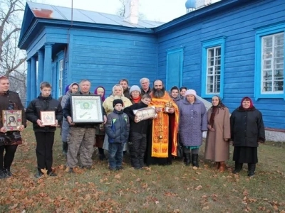 Несколько тысяч человек собралось на молитву в Новозыбковском благочинии у ковчега с частицей мощей святого Пророка, Предтечи и Крестителя Господня Иоанна