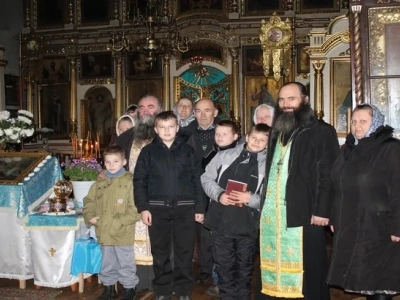 Несколько тысяч человек собралось на молитву в Новозыбковском благочинии у ковчега с частицей мощей святого Пророка, Предтечи и Крестителя Господня Иоанна