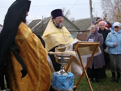 Людковские кампаны: На звоннице новозыбковского храма в честь Рождества Пресвятой Богородицы теперь новые колокола