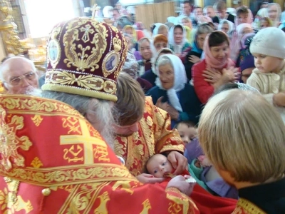 И в честь Архангела Небес, Архистратига Михаила Собор на Красной носит крест. Престольный праздник Соборного храма Новозыбковского благочиния.