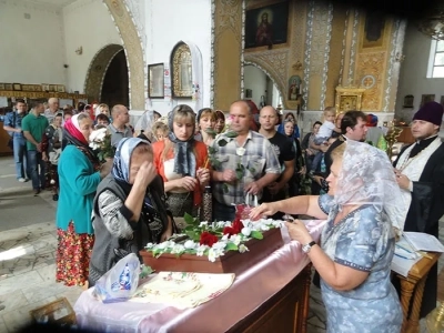 Ковчег с частицей мощей святой блаженной Матроны Московской: святыня в храме в честь чуда Архистратига Михаила в Хонех города Новозыбкова пребывала 48 часов