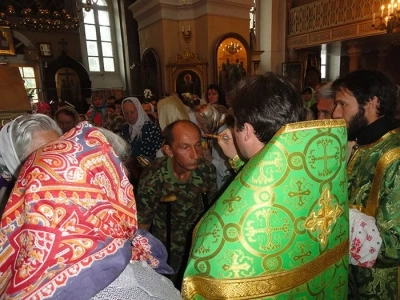 Ковчег с частицей мощей святой блаженной Матроны Московской: святыня в храме в честь чуда Архистратига Михаила в Хонех города Новозыбкова пребывала 48 часов