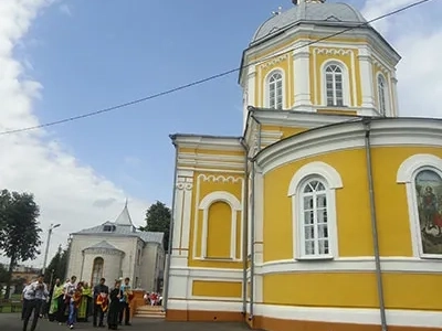 Ковчег с частицей мощей святой блаженной Матроны Московской: святыня в храме в честь чуда Архистратига Михаила в Хонех города Новозыбкова пребывала 48 часов