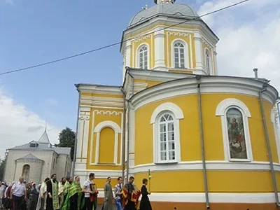 Ковчег с частицей мощей святой блаженной Матроны Московской: святыня в храме в честь чуда Архистратига Михаила в Хонех города Новозыбкова пребывала 48 часов