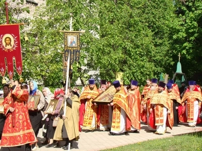 В Клинцовской Епархии открылись торжества, посвященные 700-летию со дня рождения Преподобного Сергия Радонежского: в честь святого заложен храм в Кафедральном граде