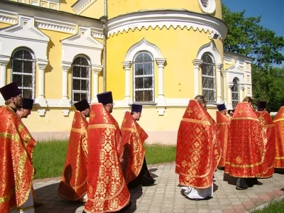 В Клинцовской Епархии открылись торжества, посвященные 700-летию со дня рождения Преподобного Сергия Радонежского: в честь святого заложен храм в Кафедральном граде