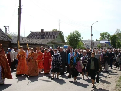 В Клинцовской Епархии открылись торжества, посвященные 700-летию со дня рождения Преподобного Сергия Радонежского: в честь святого заложен храм в Кафедральном граде