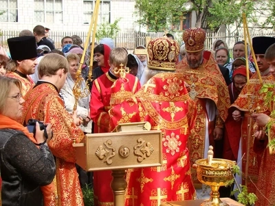 В Клинцовской Епархии открылись торжества, посвященные 700-летию со дня рождения Преподобного Сергия Радонежского: в честь святого заложен храм в Кафедральном граде