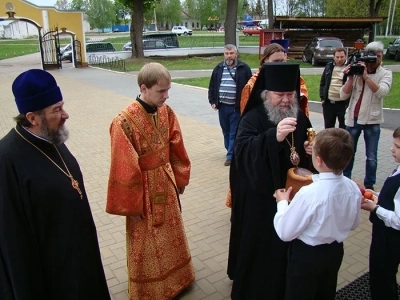 В Неделю святых Жен-Мироносиц Епископ Клинцовский и Трубчевский Сергий совершил Божественную литургию в Новозыбковском благочинии