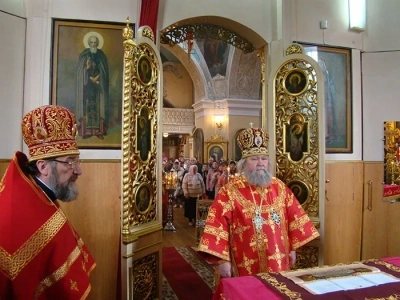 В Неделю святых Жен-Мироносиц Епископ Клинцовский и Трубчевский Сергий совершил Божественную литургию в Новозыбковском благочинии