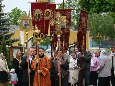 В Неделю святых Жен-Мироносиц Епископ Клинцовский и Трубчевский Сергий совершил Божественную литургию в Новозыбковском благочинии