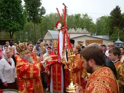 В Неделю святых Жен-Мироносиц Епископ Клинцовский и Трубчевский Сергий совершил Божественную литургию в Новозыбковском благочинии