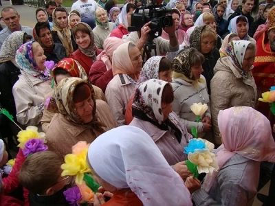 В Неделю святых Жен-Мироносиц Епископ Клинцовский и Трубчевский Сергий совершил Божественную литургию в Новозыбковском благочинии