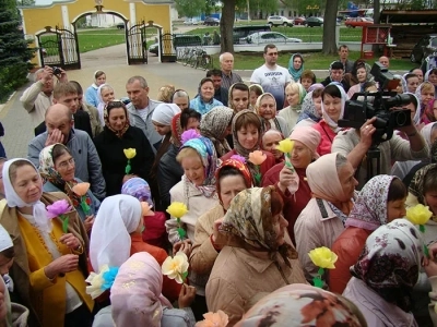 В Неделю святых Жен-Мироносиц Епископ Клинцовский и Трубчевский Сергий совершил Божественную литургию в Новозыбковском благочинии