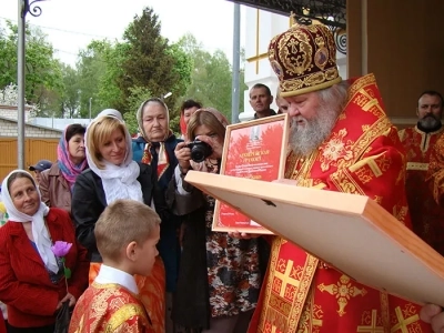 В Неделю святых Жен-Мироносиц Епископ Клинцовский и Трубчевский Сергий совершил Божественную литургию в Новозыбковском благочинии