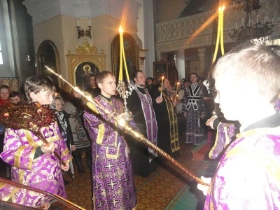 Помилуй мя, Боже, помилуй мя! Правящий Епископ совершил чтение Великаго канона в Соборном храме Новозыбковского благочиния.