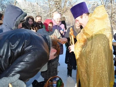 «Сам убо, Человеколюбче Царю, прииди и ныне наитием Святаго Твоего Духа и освяти воду сию» - (Чинопоследование Великаго освящения воды в Богоявление): Крещение Господне 2014 года в Новозыбковском благочинии