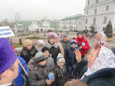 Рождественская Митрополичья елка в столице Белоруссии приняла гостей из Новозыбкова