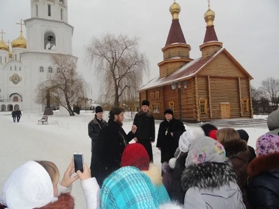 Школьники-паломники: Состоялась паломническая поездка учащих и учащихся школ Новозыбковского района к святыням града Брянска