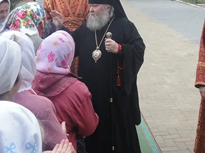 Воспоминание чуда, совершенного Архистратигом Михаилом в Хонех (Колоссах): Торжества в честь Престольного праздника Соборного храма Новозыбковского благочиния Клинцовской Епархии возглавил правящий Архиерей – Епископ Сергий