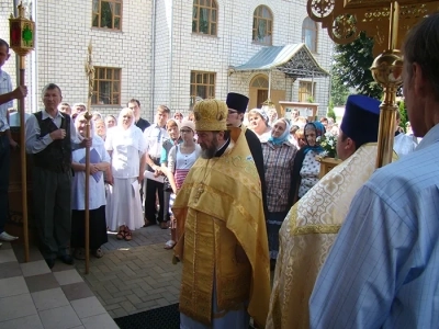 Епископ Клинцовский и Трубчевский Сергий возглавил торжества по случаю 1025-летия Крещения Руси и совершил Божественную литургию в храме в честь чуда Архистратига Михаила в Хонех города Новозыбкова