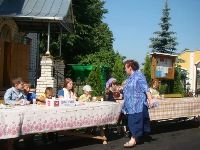 Более 1000 детей пришли в Храм в честь чуда Архистратига Михаила в Хонех города Новозыбкова!